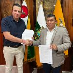 Firman convenio para construir bloque de aulas en el Colegio de Bachillerato Zumbi