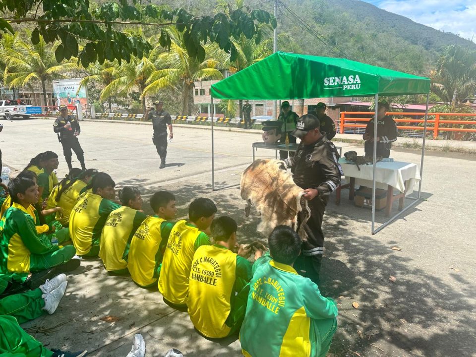 POLICÍA NACIONAL FORTALECE LA EDUCACIÓN AMBIENTAL EN ZONA DE FRONTERA